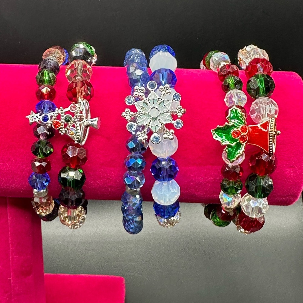 Avon Studio 1886 Holly Jolly Bracelet Set - 3 Bracelets - All Double Stands